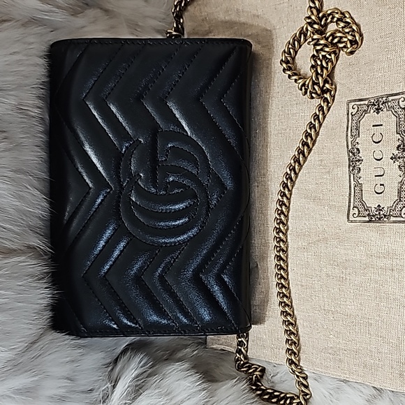 Gucci Black GG Marmont Mini Leather Shoulder Bag - Picture 15 of 15